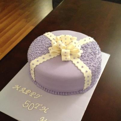 Decoracion de Torta Lila