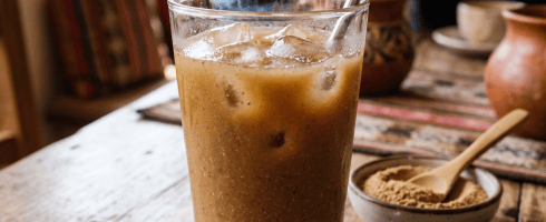 Pito de cañahua drink with ice in glass